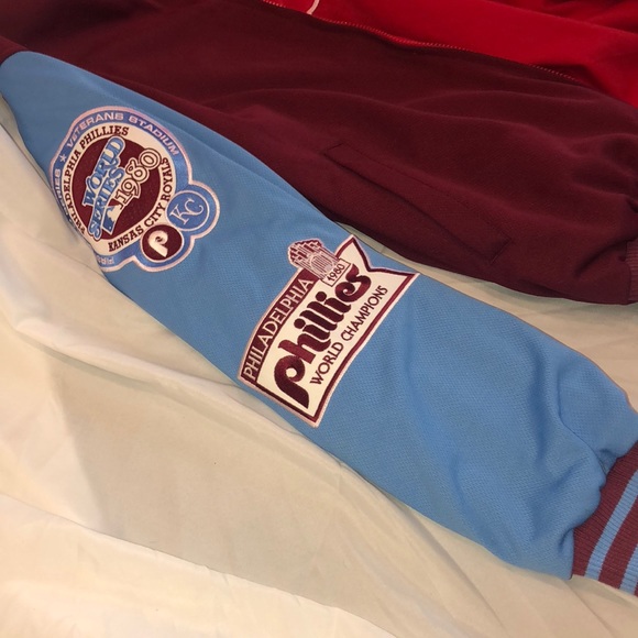 Philadelphia Phillies Vintage Reversible Bomber - Picture 2 of 6